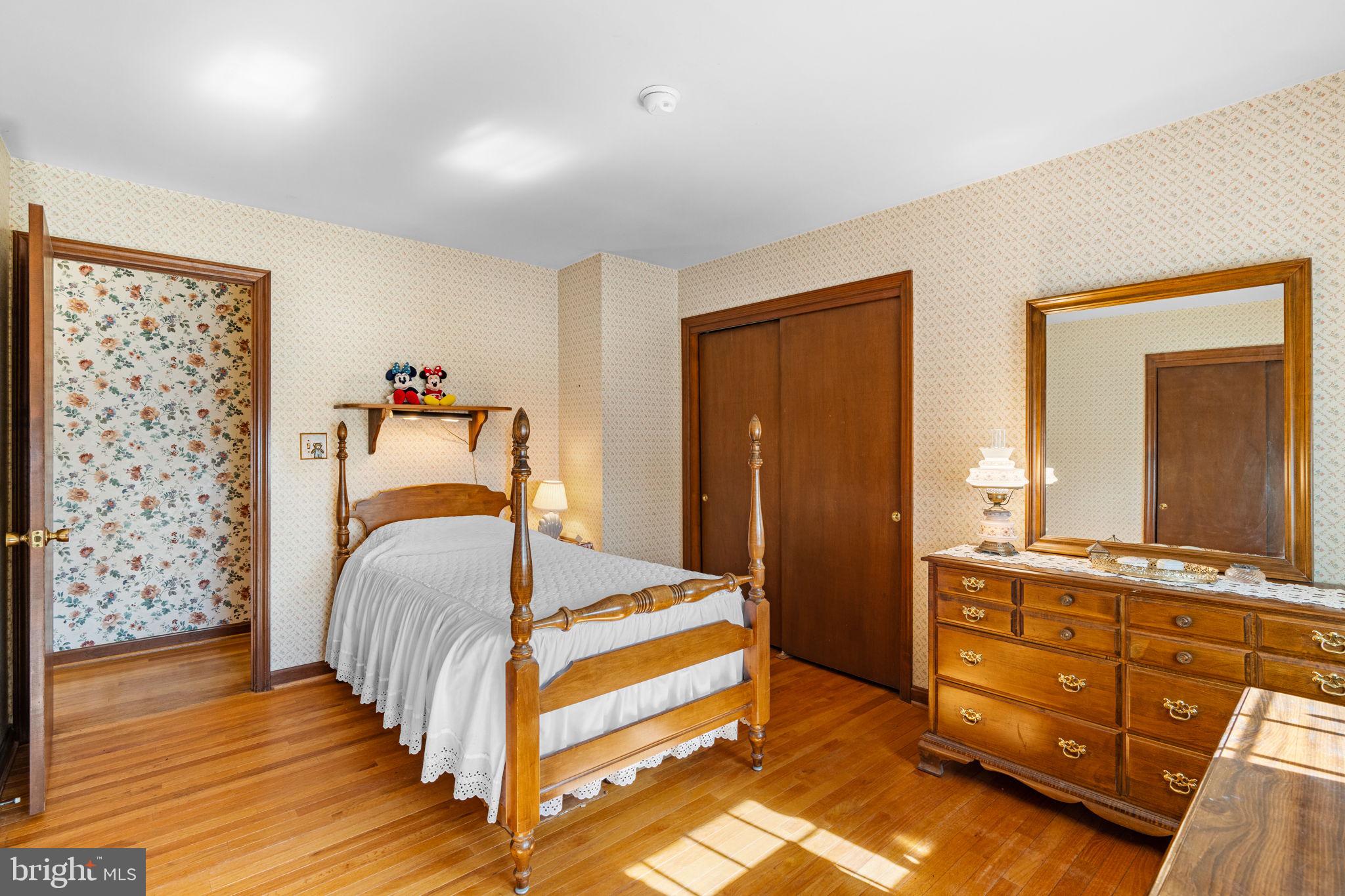 1121 OLD EAGLE ROAD