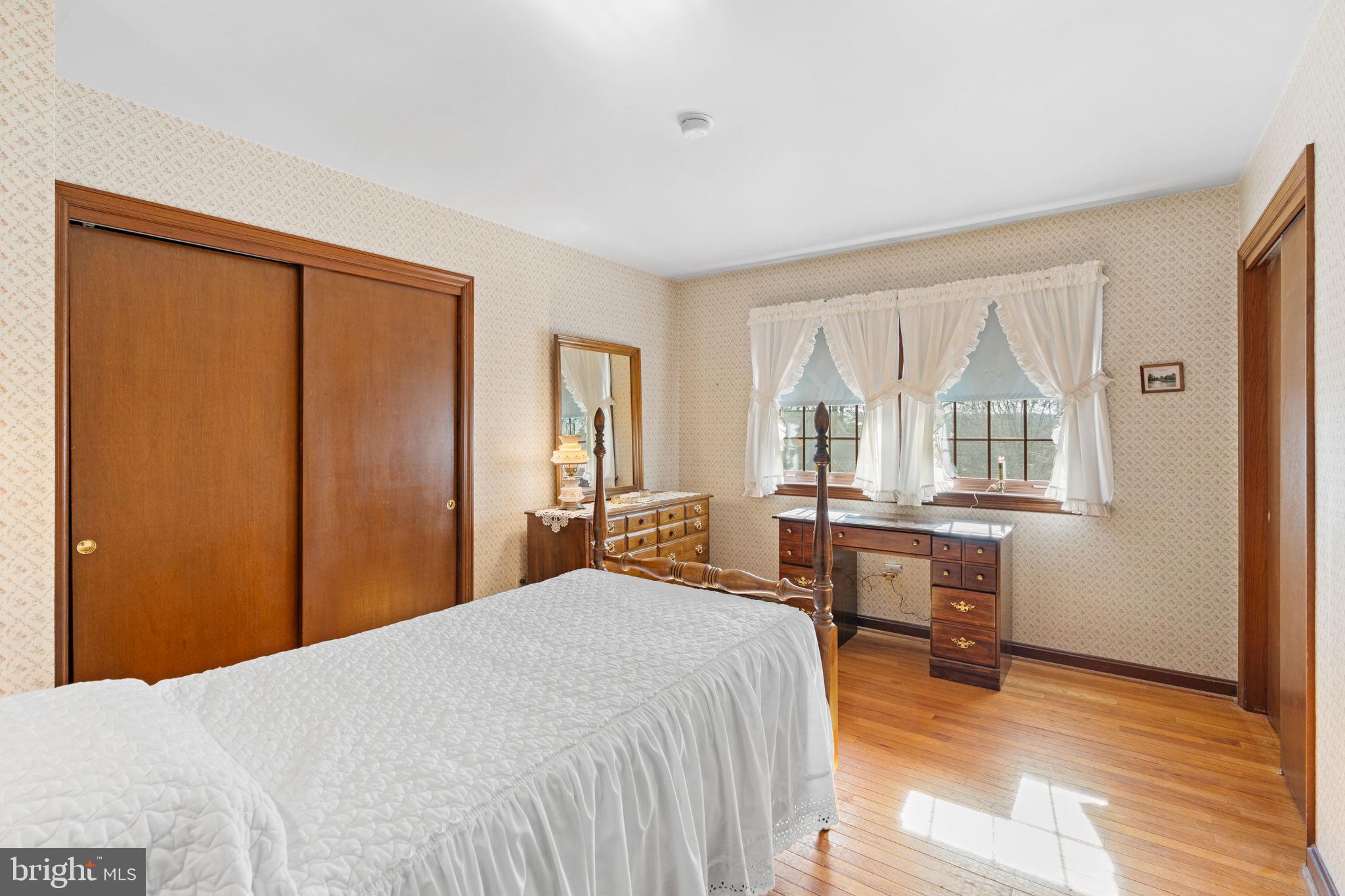 1121 OLD EAGLE ROAD