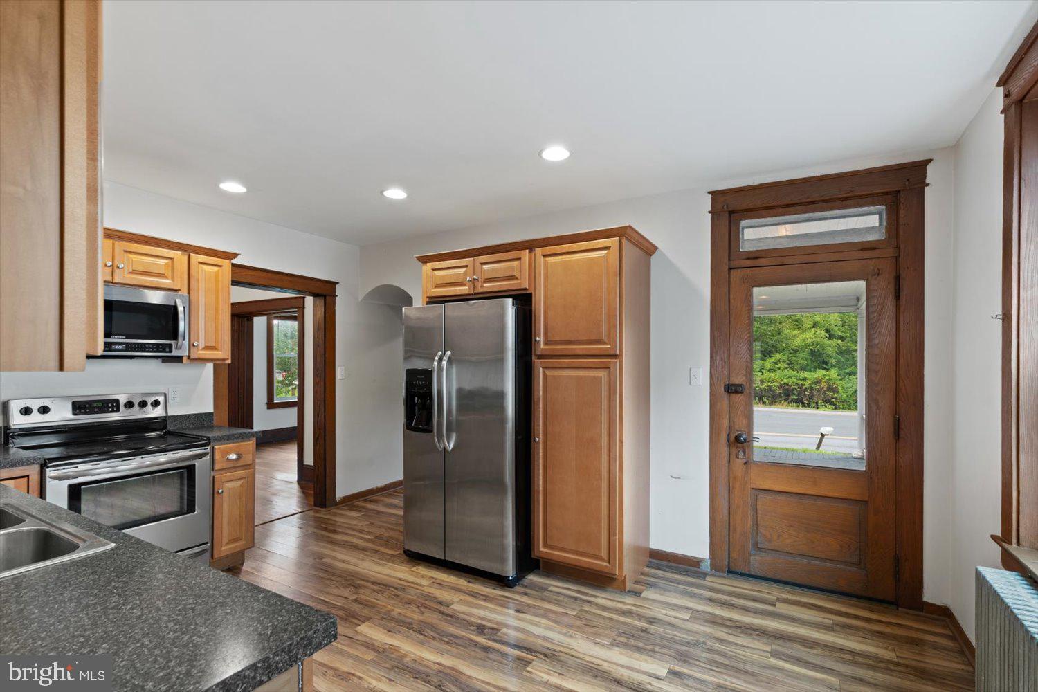 1108 WILLOW STREET PIKE
