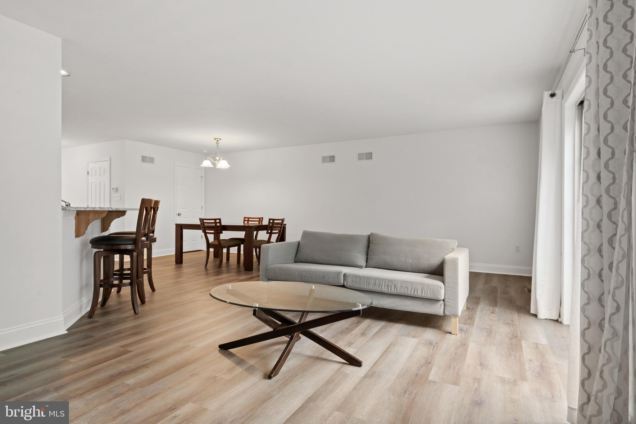 435 RABBIT HILL