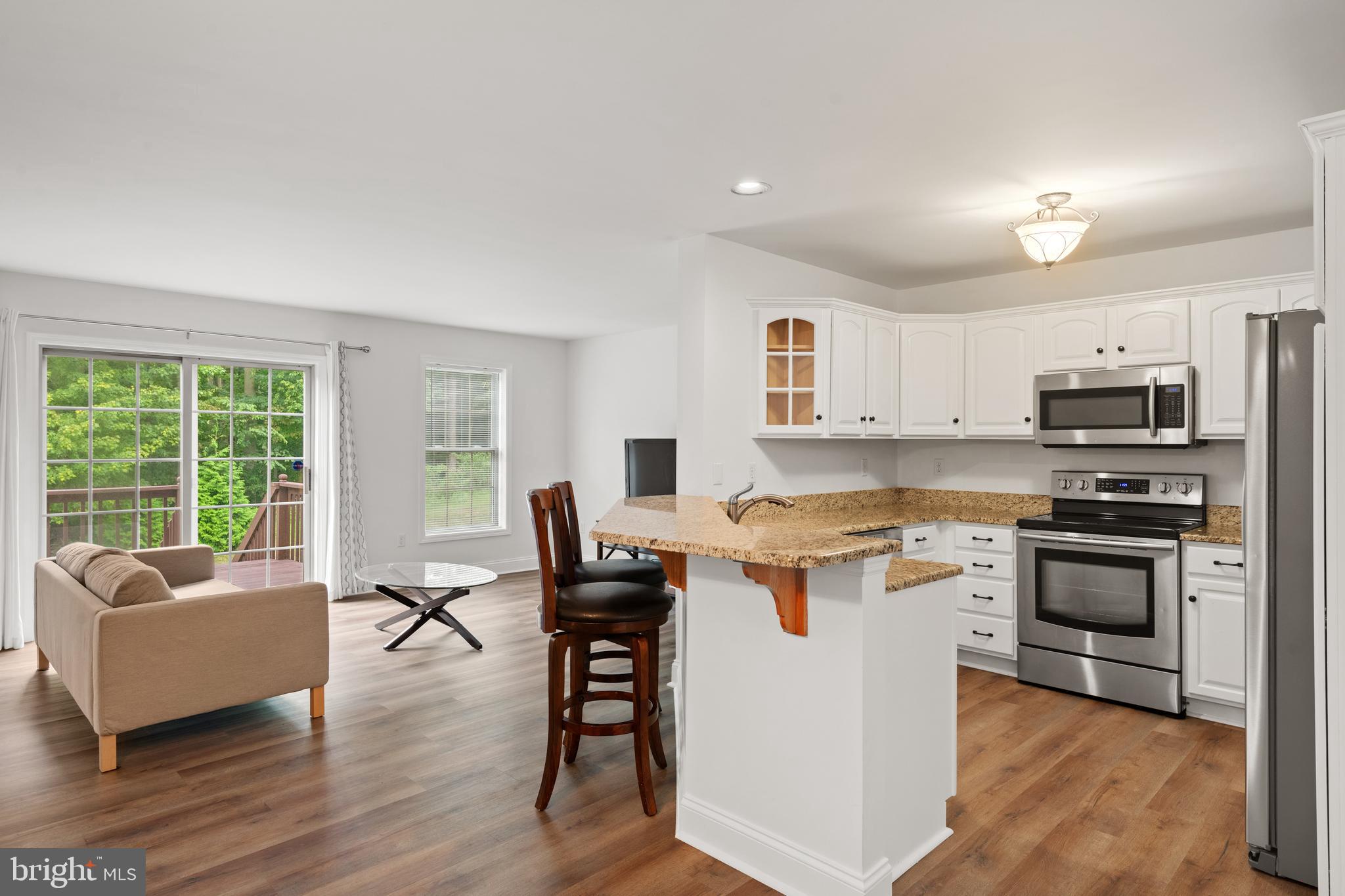 435 RABBIT HILL