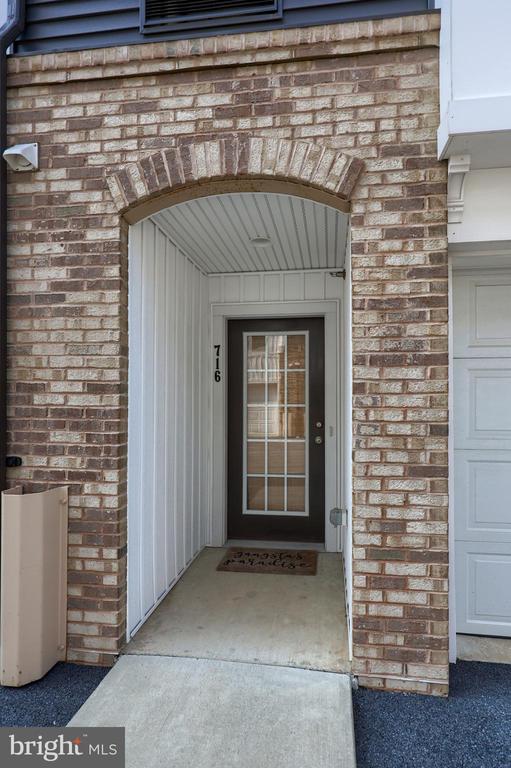 716 MAYER PLACE