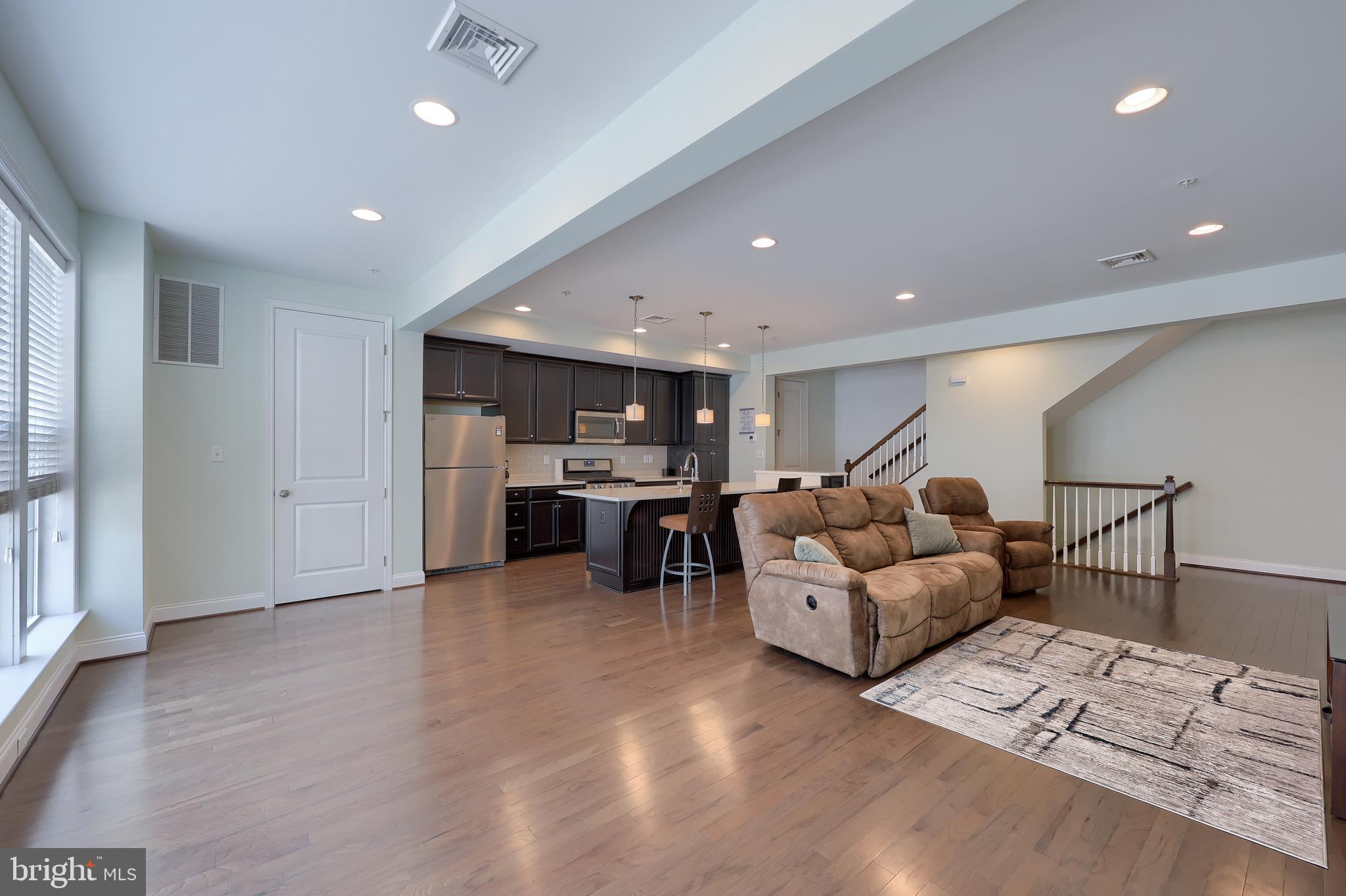 716 MAYER PLACE