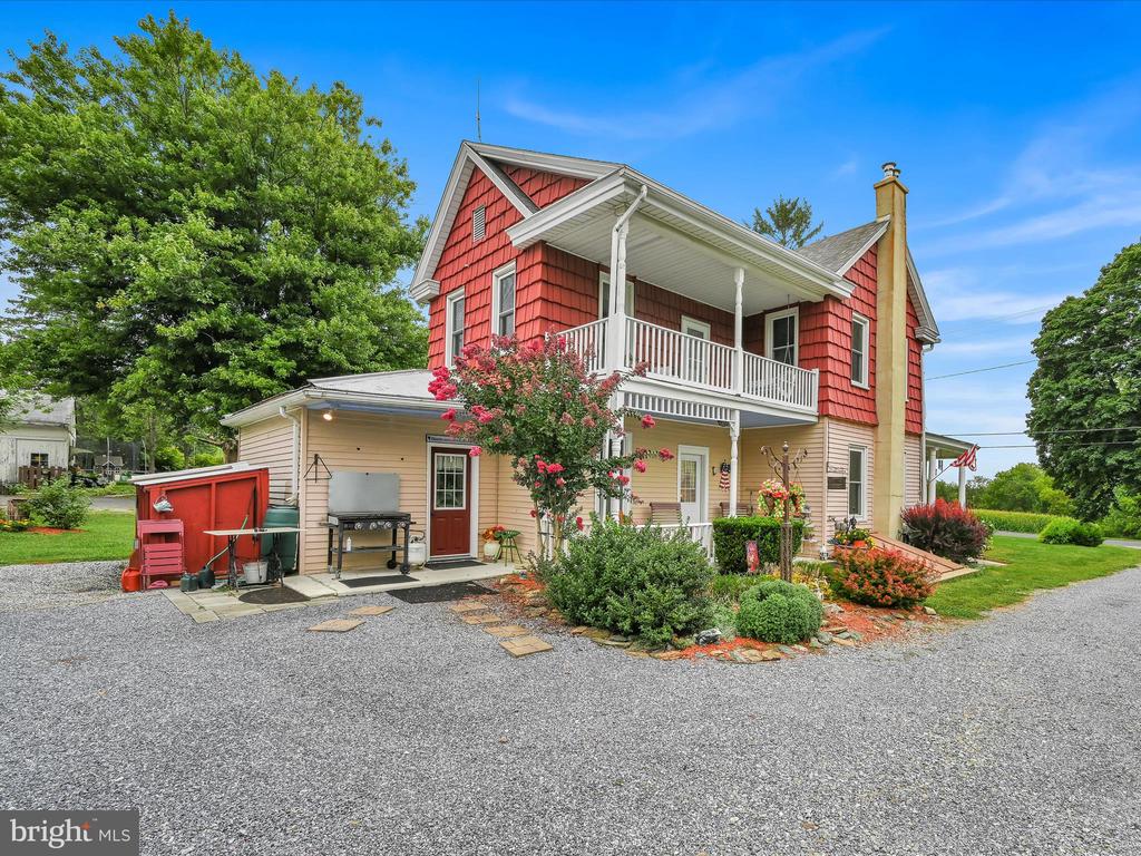 300 HILLDALE ROAD