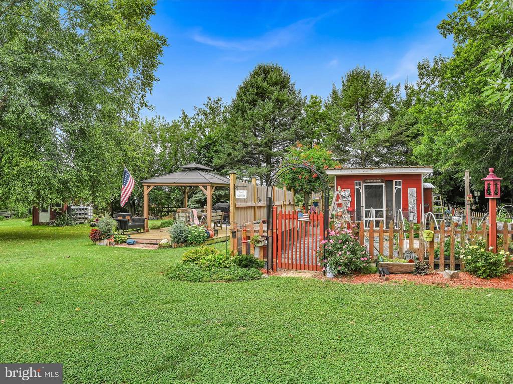 300 HILLDALE ROAD