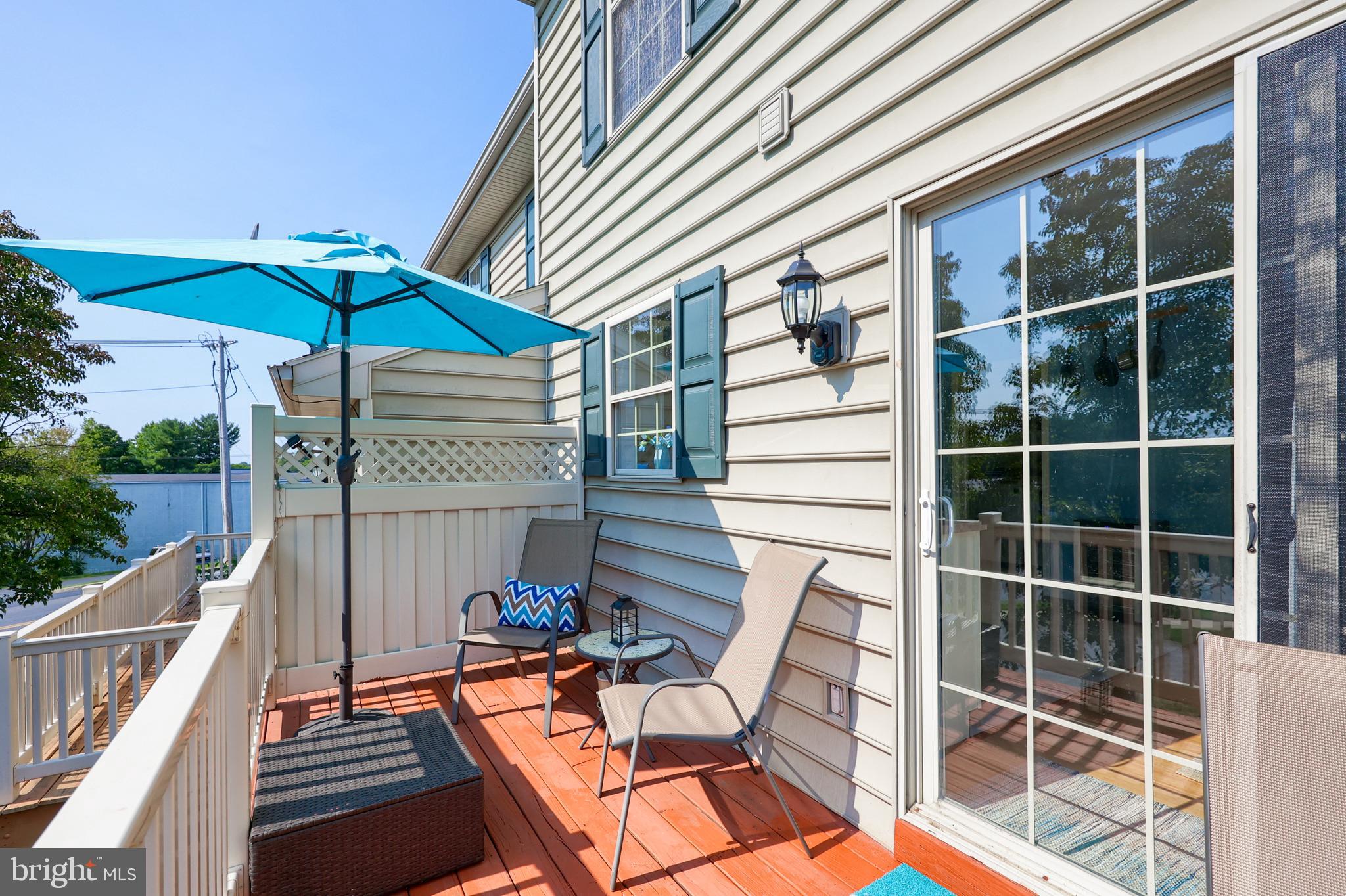 714 ROYAL VIEW DRIVE