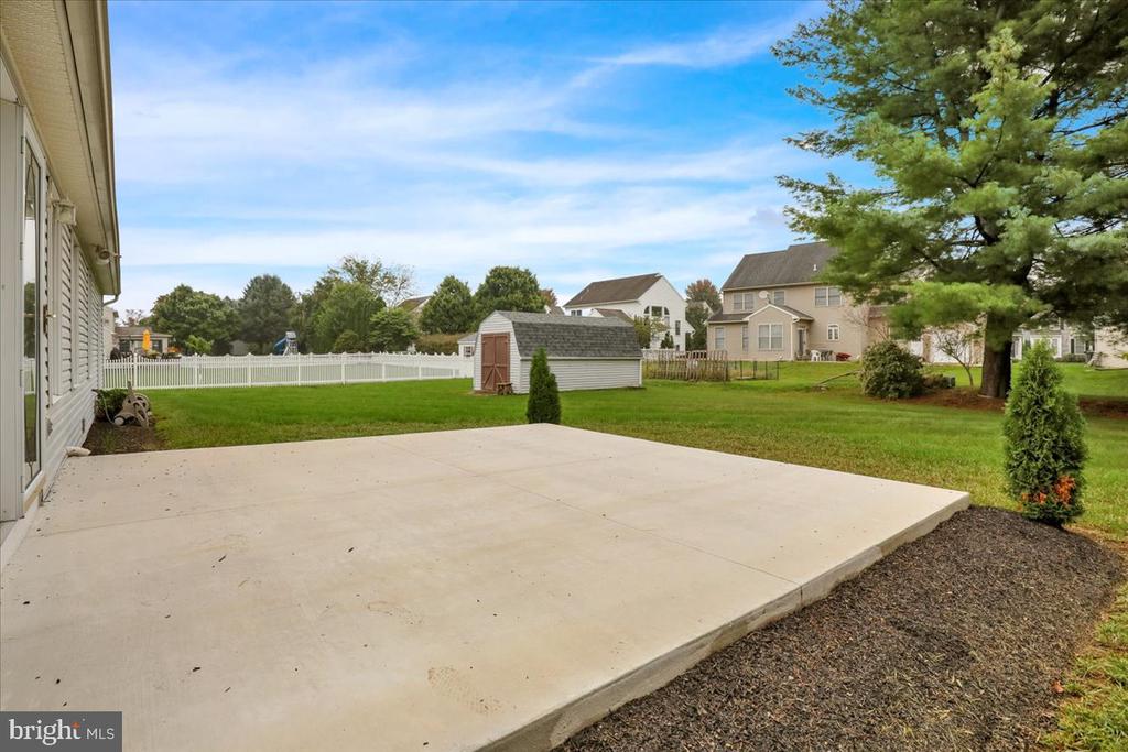 320 ROYAL HUNT WAY