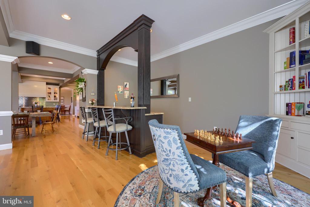 389 WHEATFIELD DRIVE