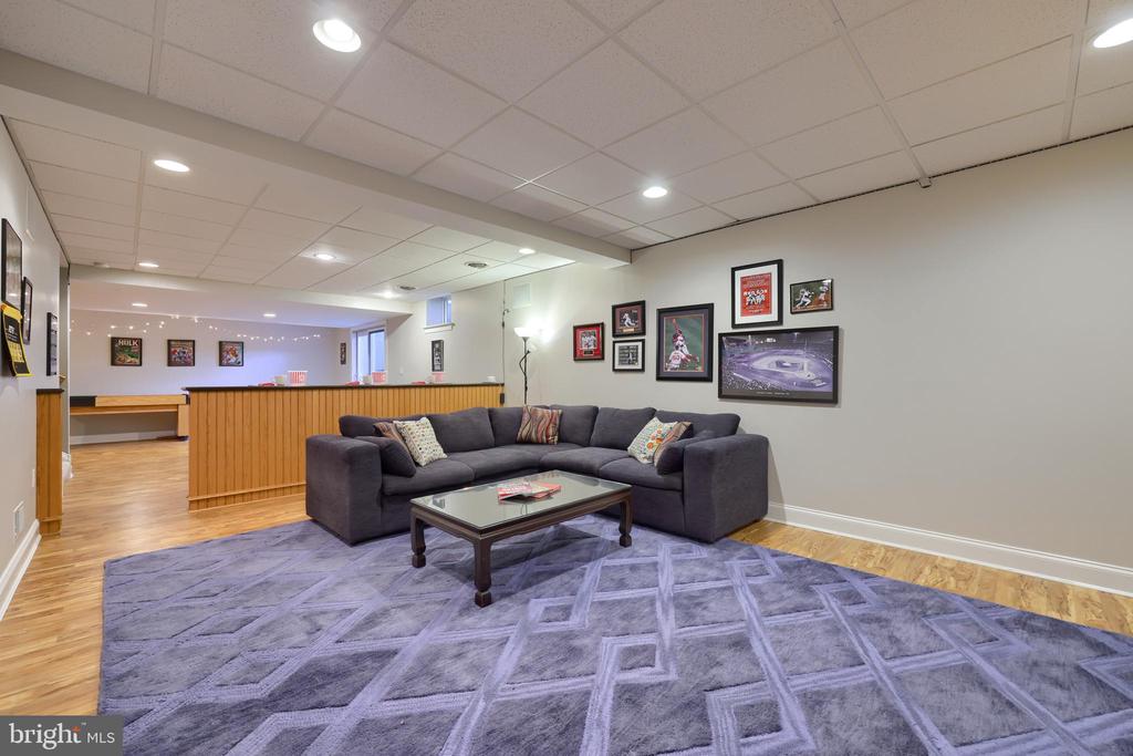 389 WHEATFIELD DRIVE