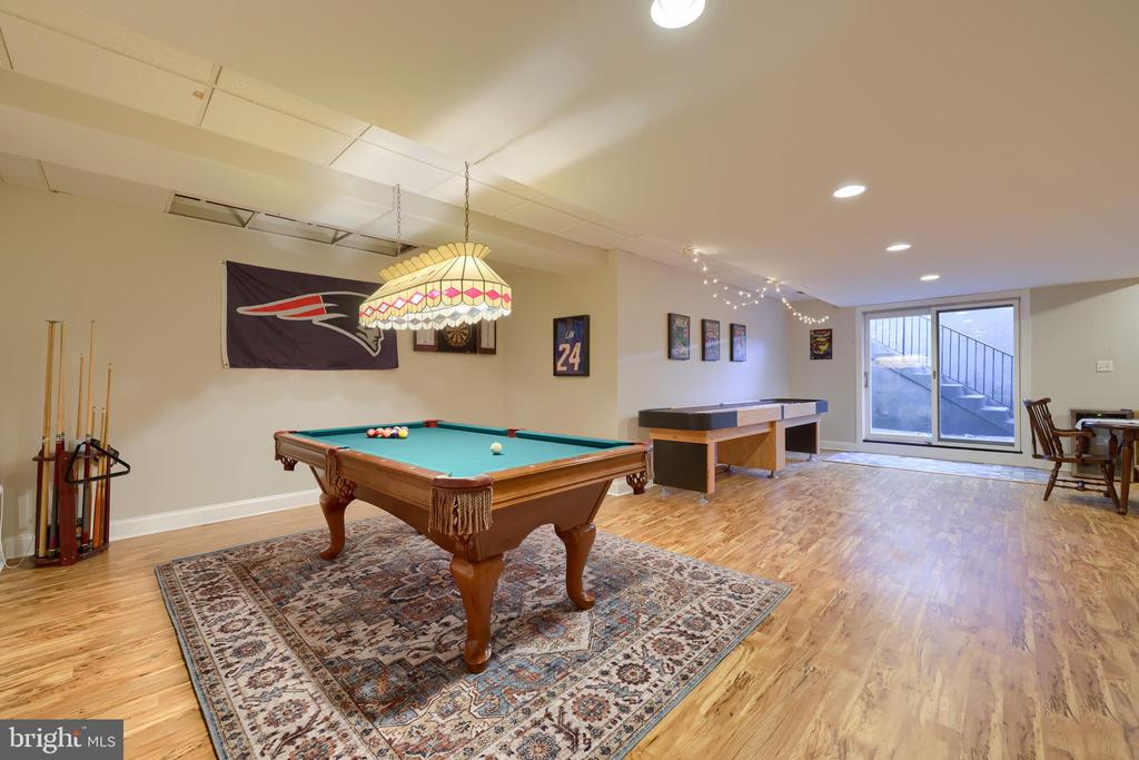 389 WHEATFIELD DRIVE