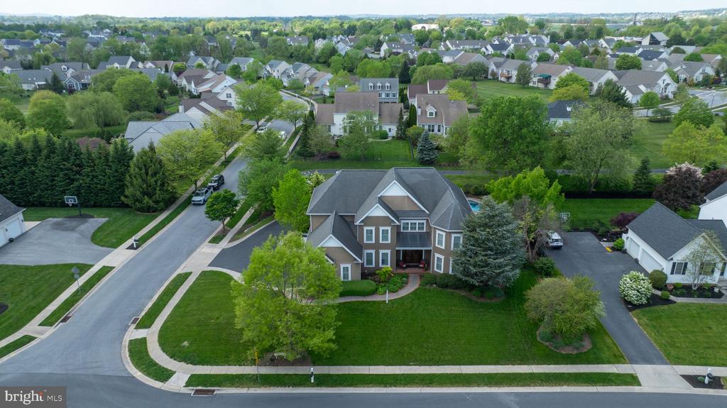 389 WHEATFIELD DRIVE
