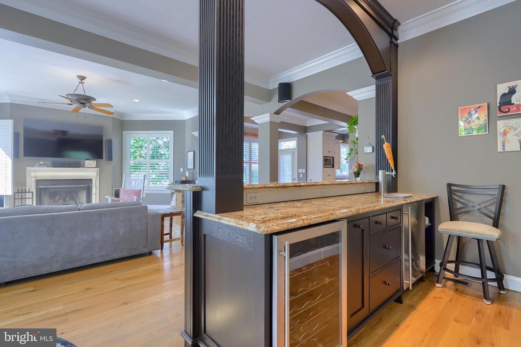 389 WHEATFIELD DRIVE
