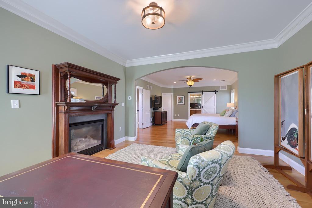 389 WHEATFIELD DRIVE