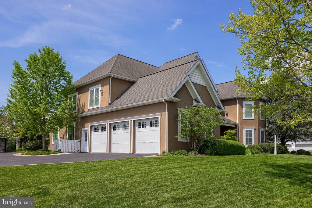 389 WHEATFIELD DRIVE