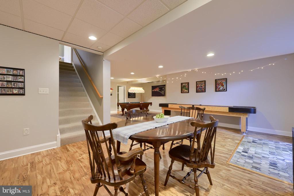 389 WHEATFIELD DRIVE