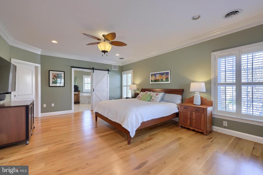 389 WHEATFIELD DRIVE