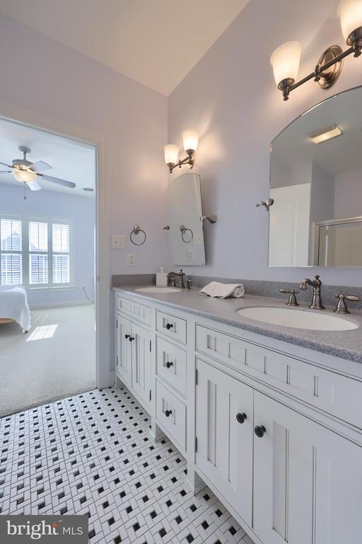 389 WHEATFIELD DRIVE