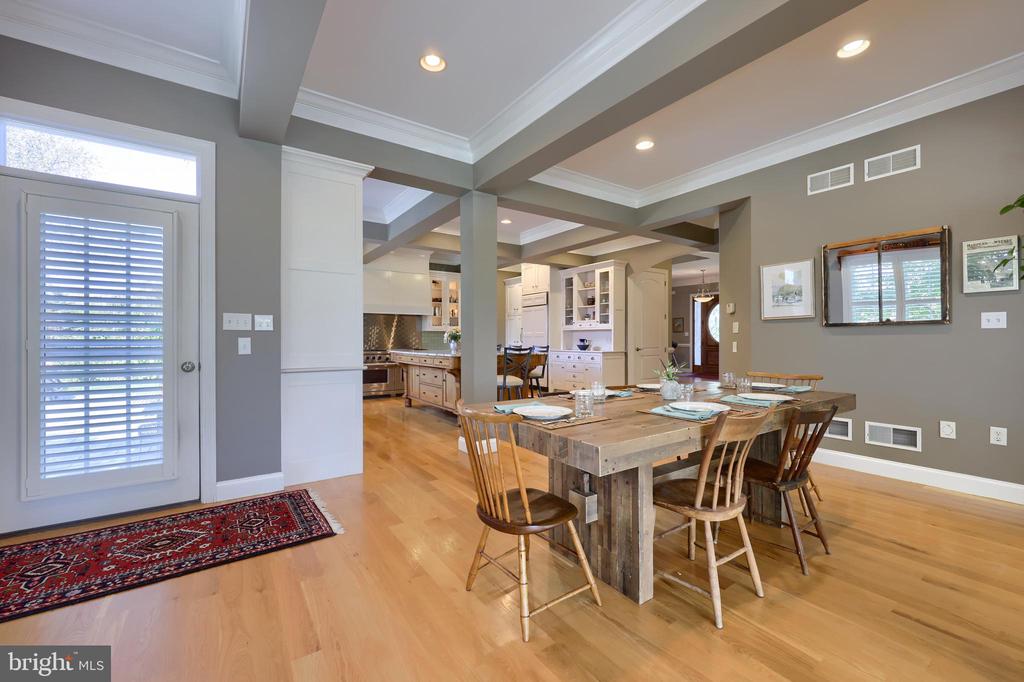 389 WHEATFIELD DRIVE