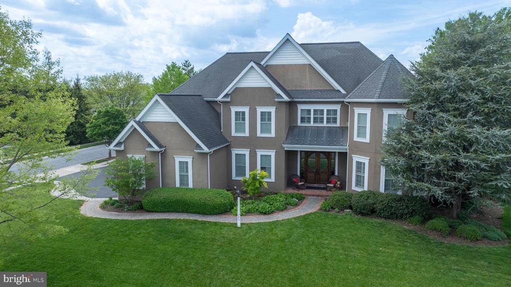 389 WHEATFIELD DRIVE