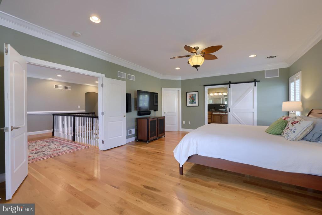 389 WHEATFIELD DRIVE
