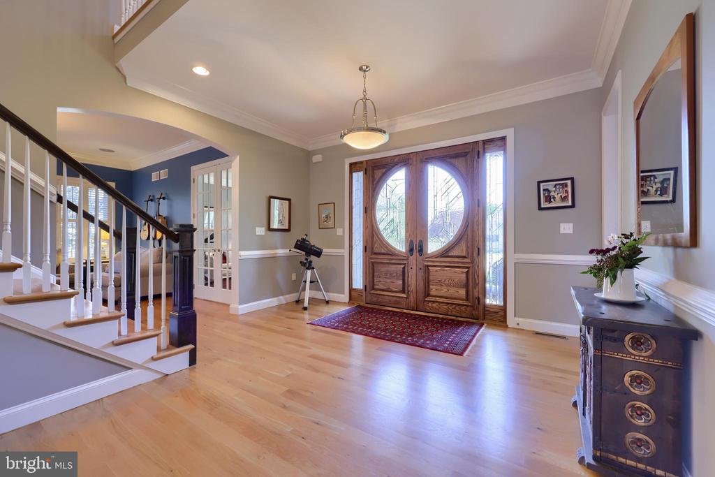 389 WHEATFIELD DRIVE