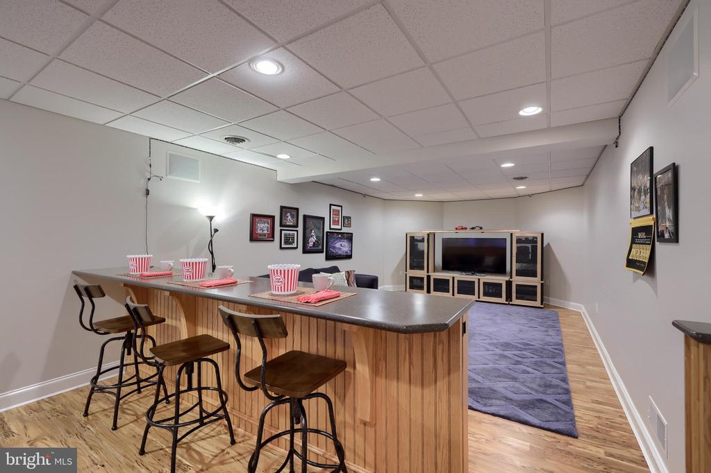 389 WHEATFIELD DRIVE