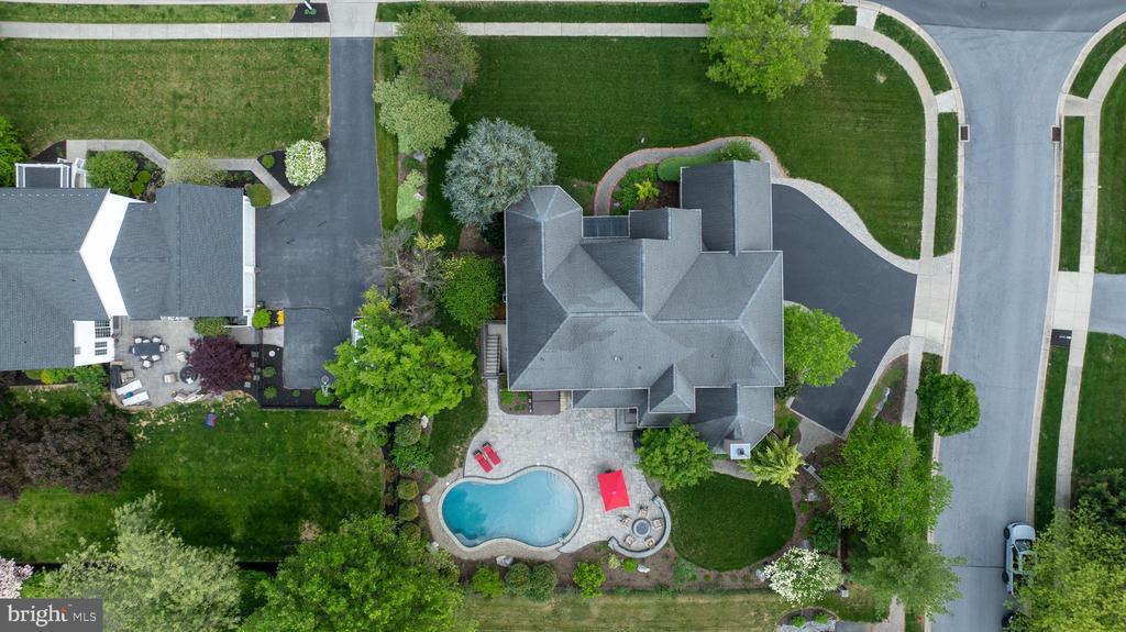 389 WHEATFIELD DRIVE
