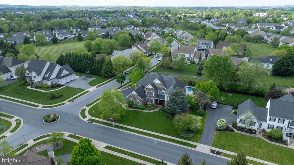 389 WHEATFIELD DRIVE