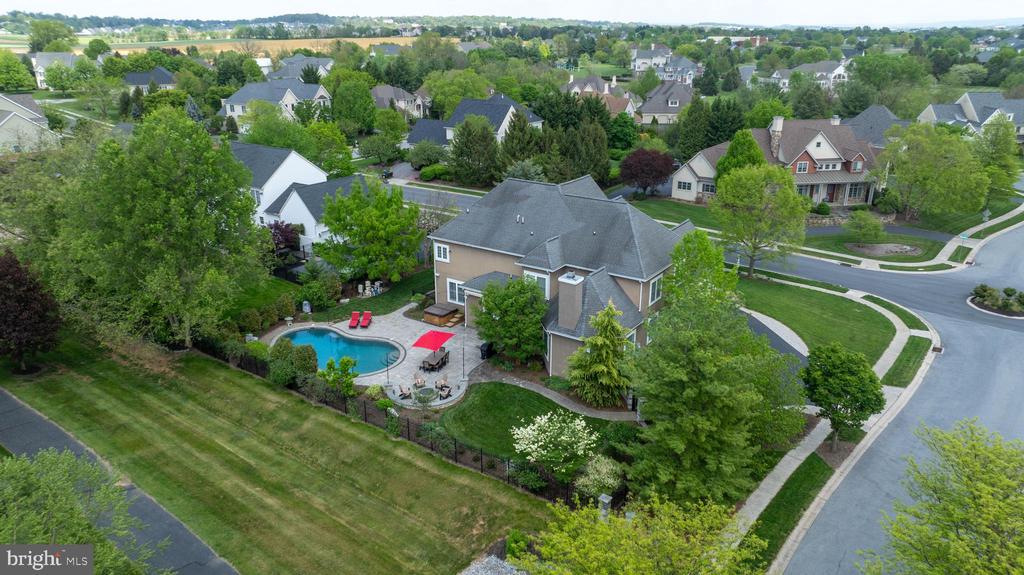 389 WHEATFIELD DRIVE