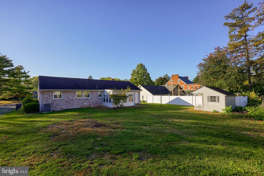 127 MAPLE LANE