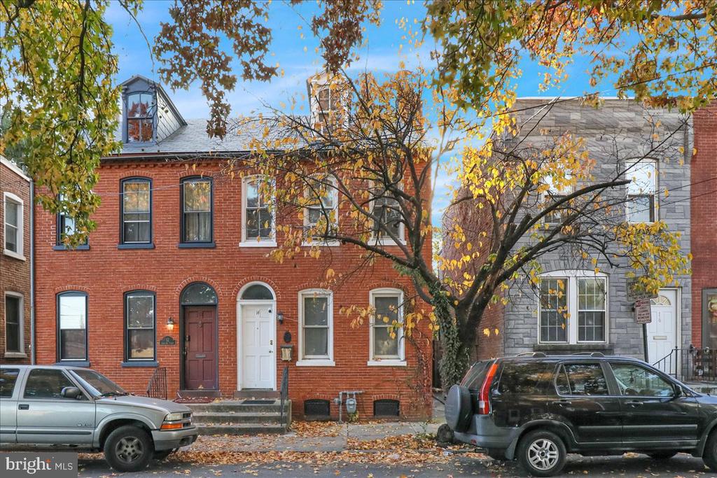 14 CAROLINE STREET