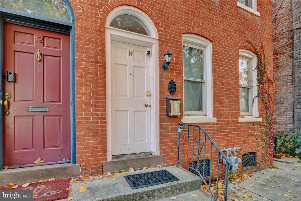 14 CAROLINE STREET