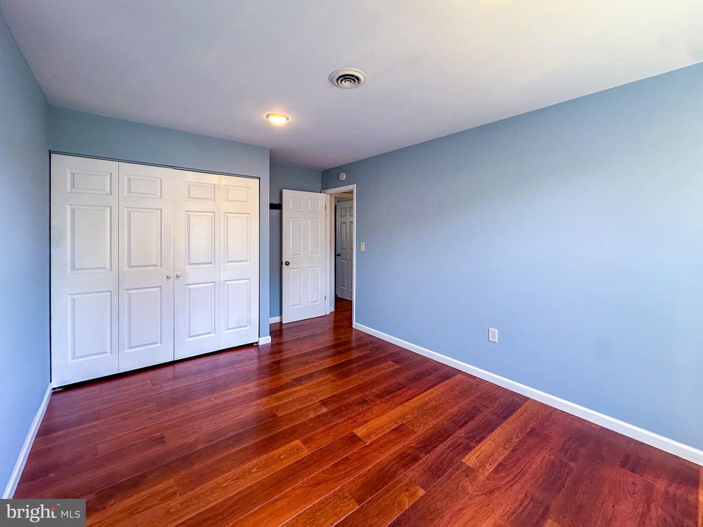 127 TANGLEWOOD LANE