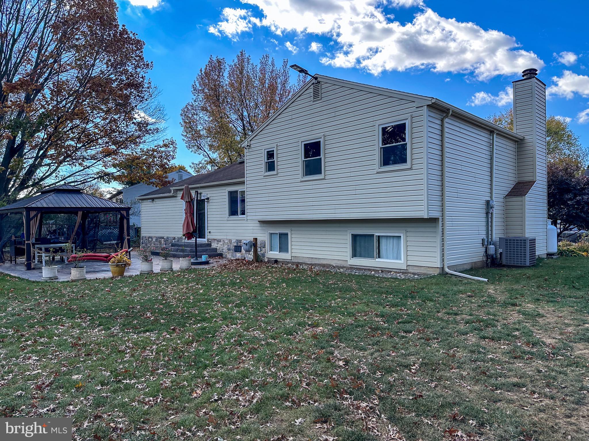 127 TANGLEWOOD LANE
