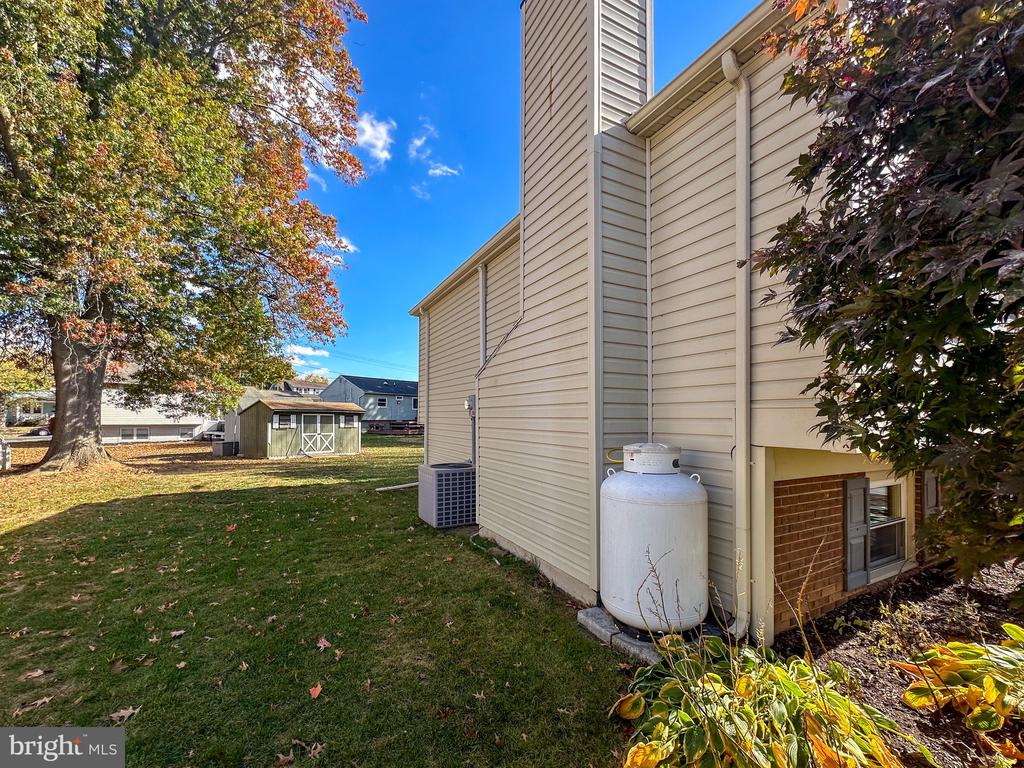 127 TANGLEWOOD LANE
