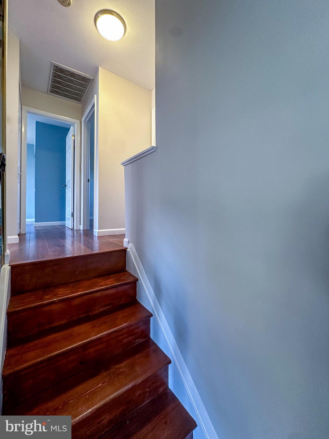127 TANGLEWOOD LANE