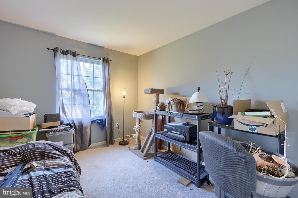 4032 BRADFORD CIRCLE 33
