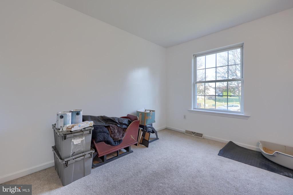 4032 BRADFORD CIRCLE 33