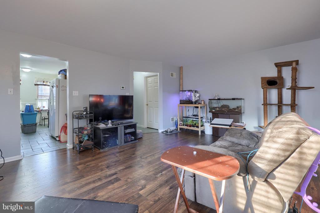4032 BRADFORD CIRCLE 33