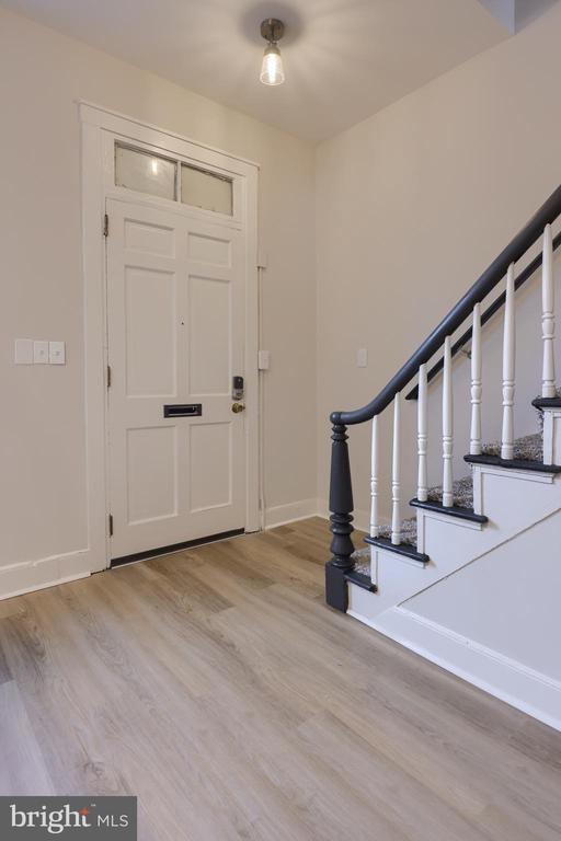 29 N PLUM STREET