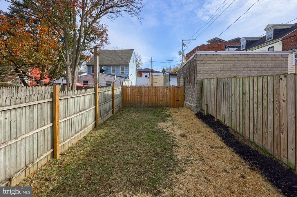 29 N PLUM STREET