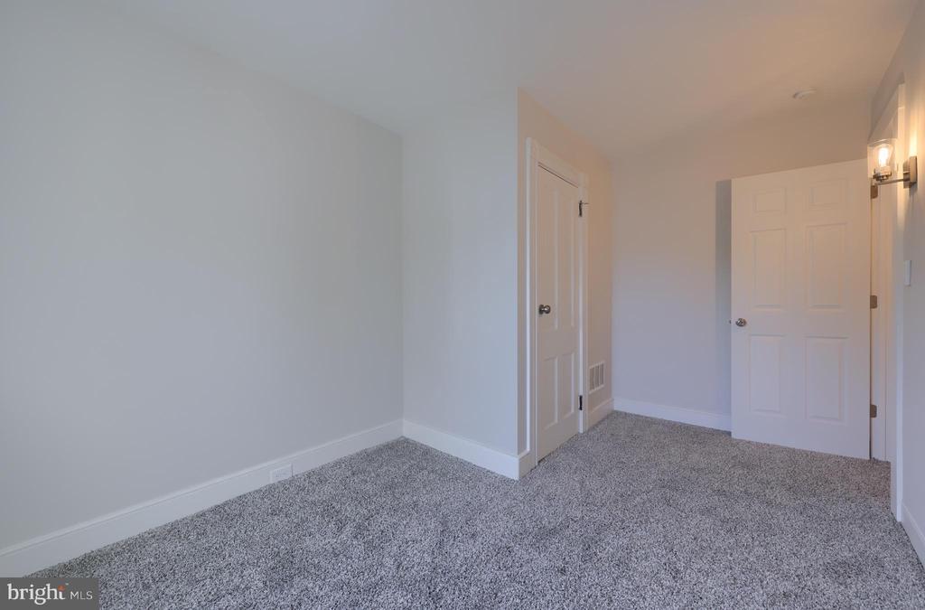 29 N PLUM STREET