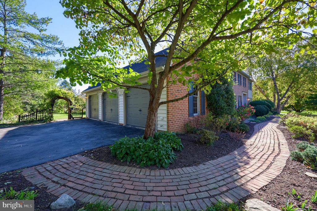 561 RANDOLPH DRIVE