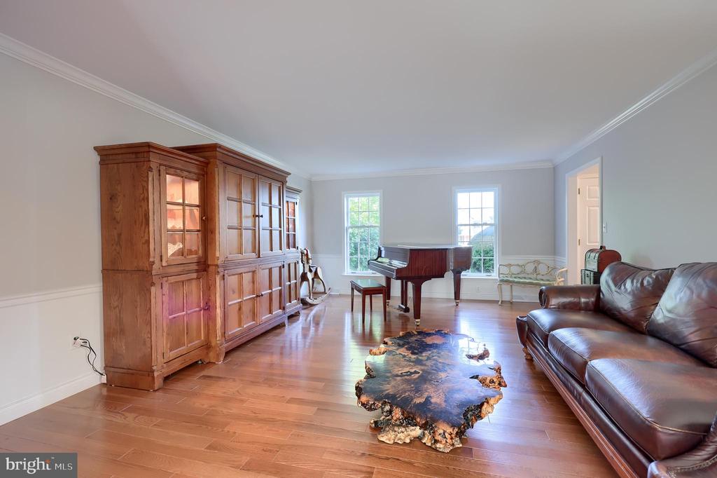 561 RANDOLPH DRIVE