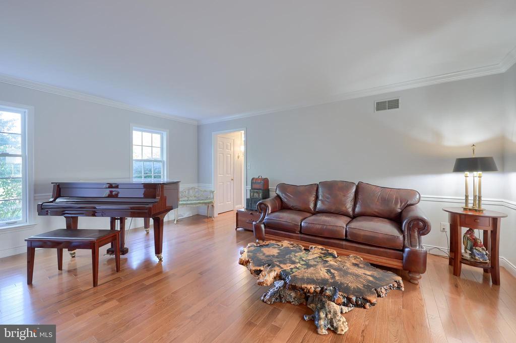 561 RANDOLPH DRIVE