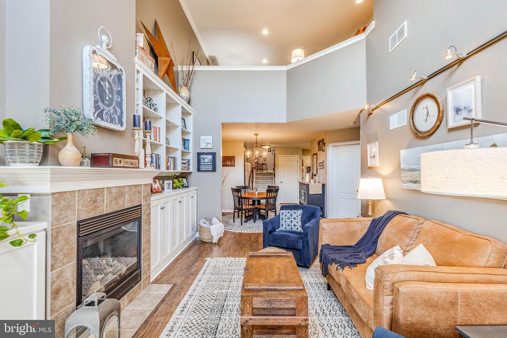 124 FIELDCREST LANE