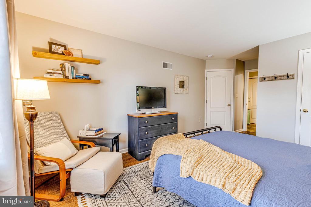 124 FIELDCREST LANE