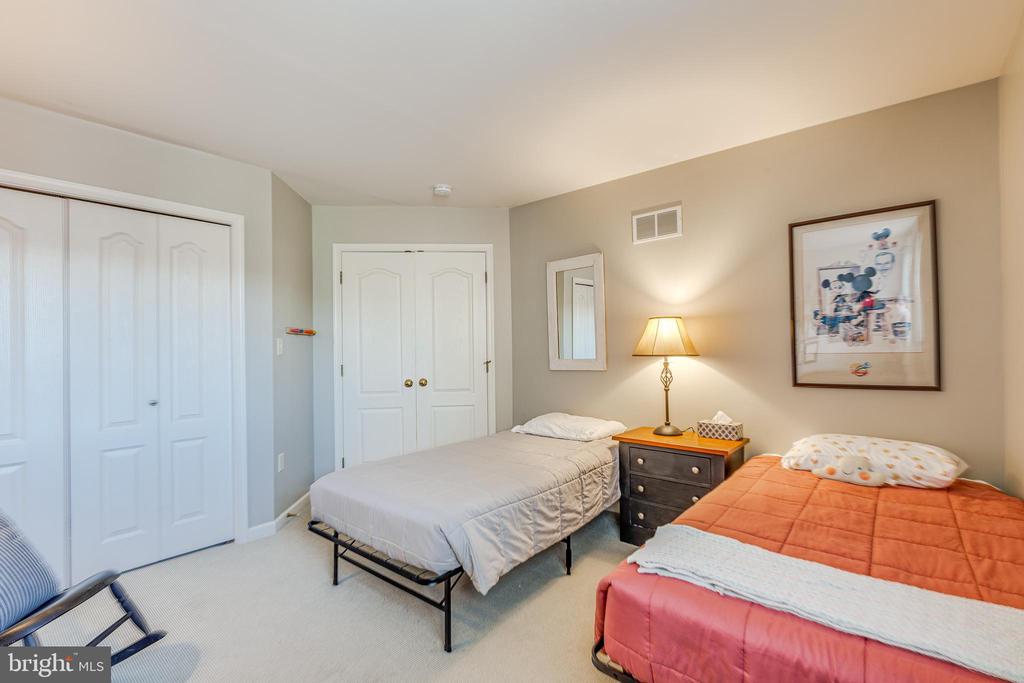 124 FIELDCREST LANE