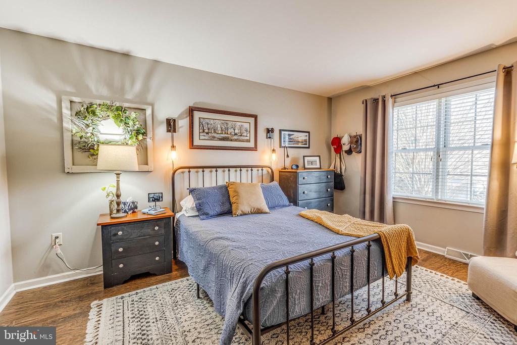 124 FIELDCREST LANE