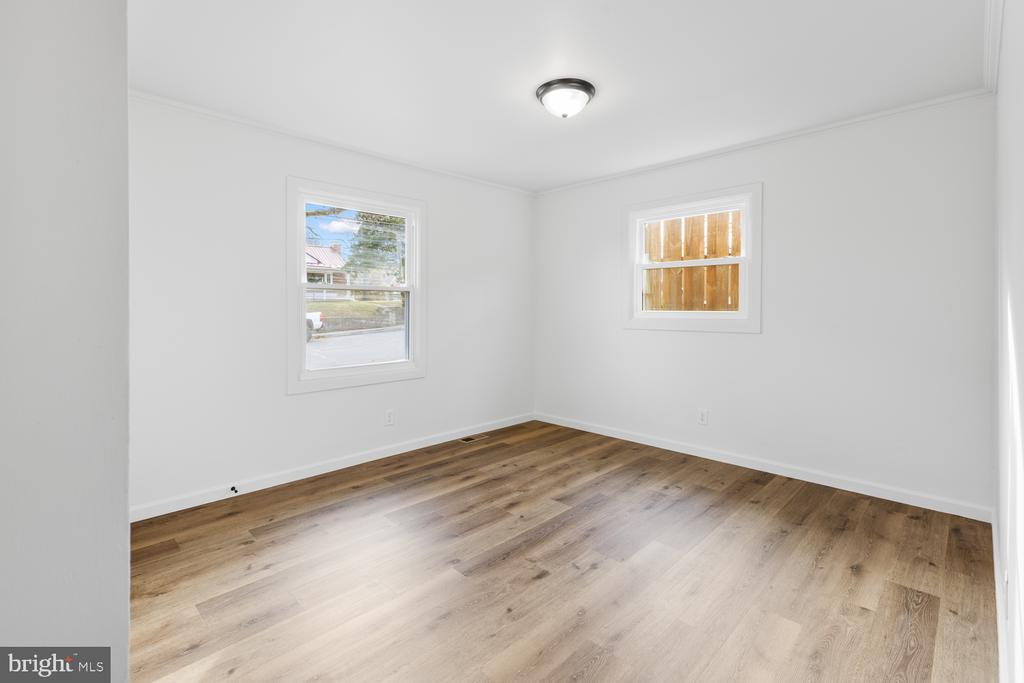 15 SYCAMORE ROAD